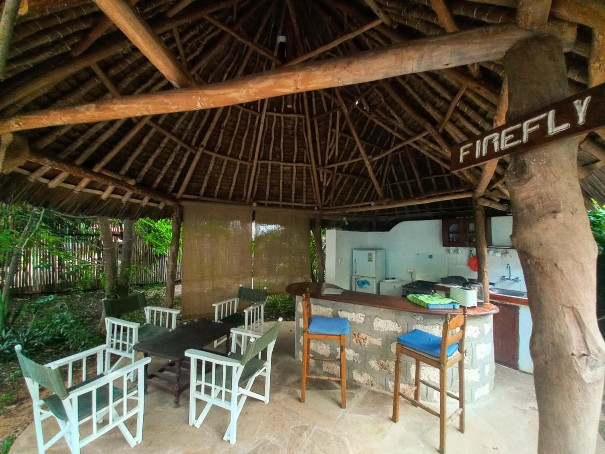 Watamu Beach Cottages B&B Ngoại thất bức ảnh