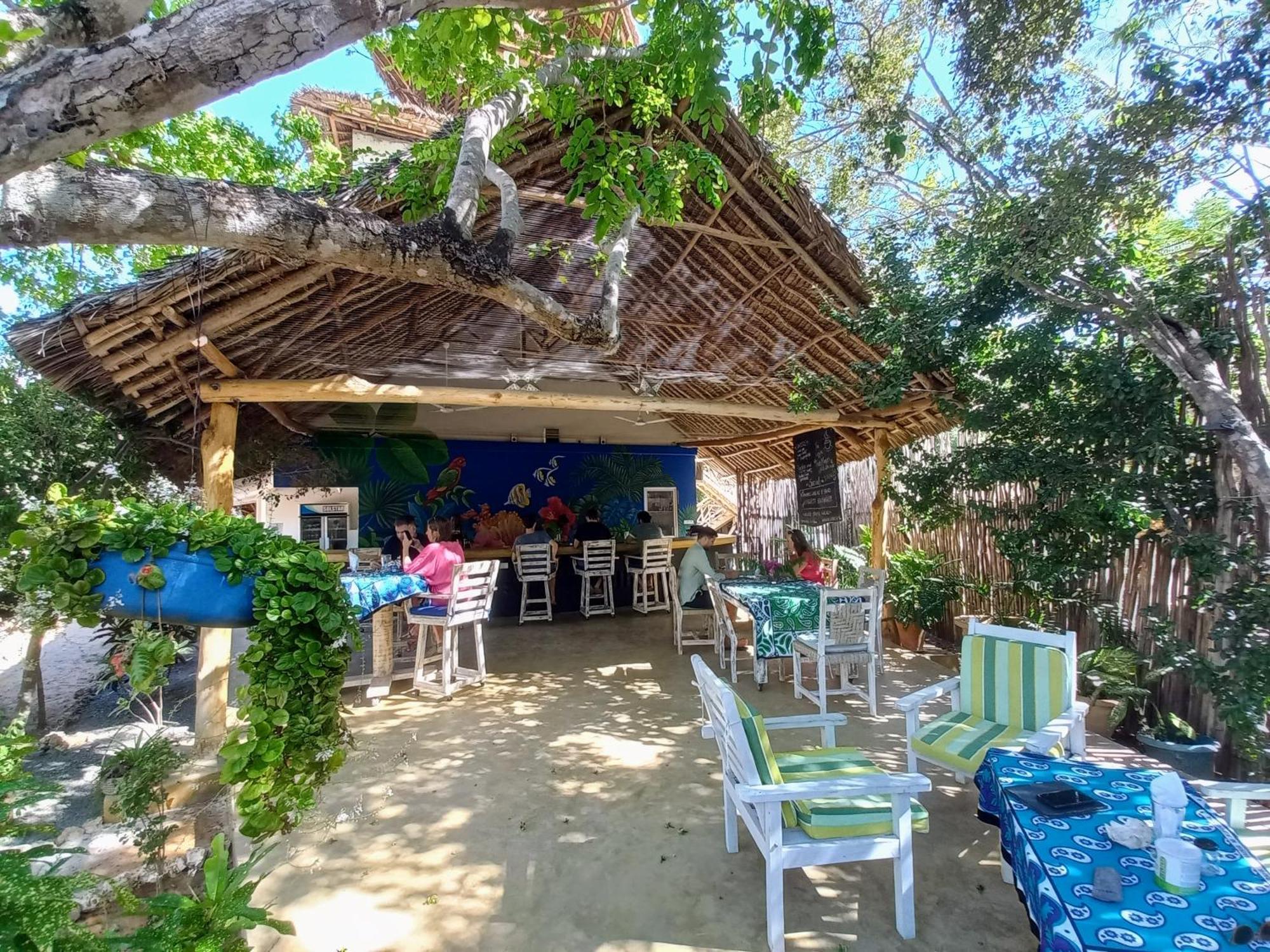 Watamu Beach Cottages B&B Ngoại thất bức ảnh