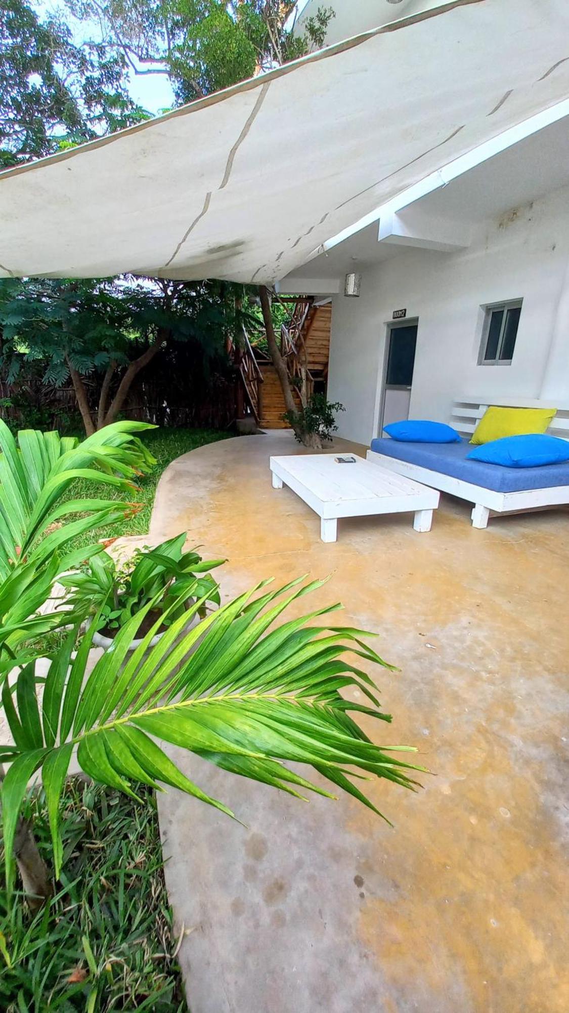 Watamu Beach Cottages B&B Ngoại thất bức ảnh